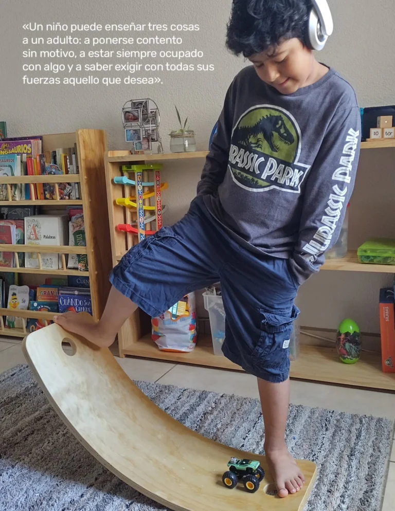 Instagram post from playcubocu. This post is in position 0.